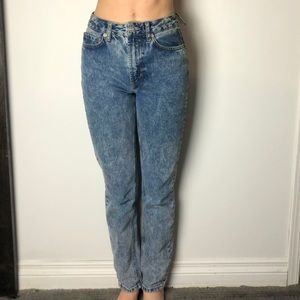 Urban Outfitters High Rise Mom Jeans Size 24